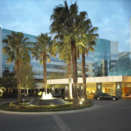 Southern Sun Or Tambo International Airport Kempton Park Exterior photo The hotel in 2011