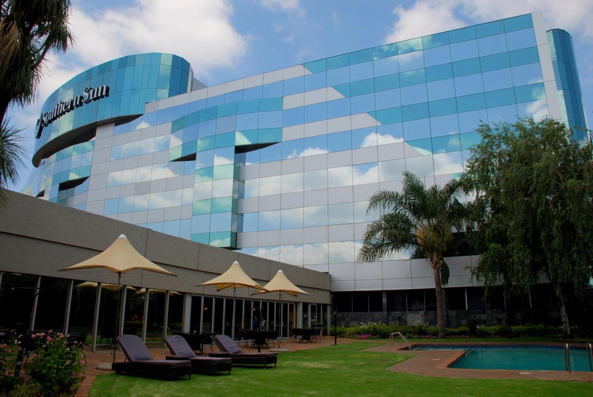 Southern Sun Or Tambo International Airport Kempton Park Exterior photo Southern Sun Johannesburg