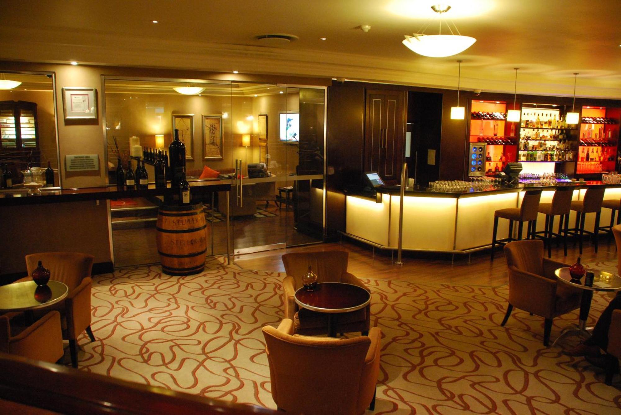 Southern Sun Or Tambo International Airport Kempton Park Exterior photo A wine cellar in a wine bar