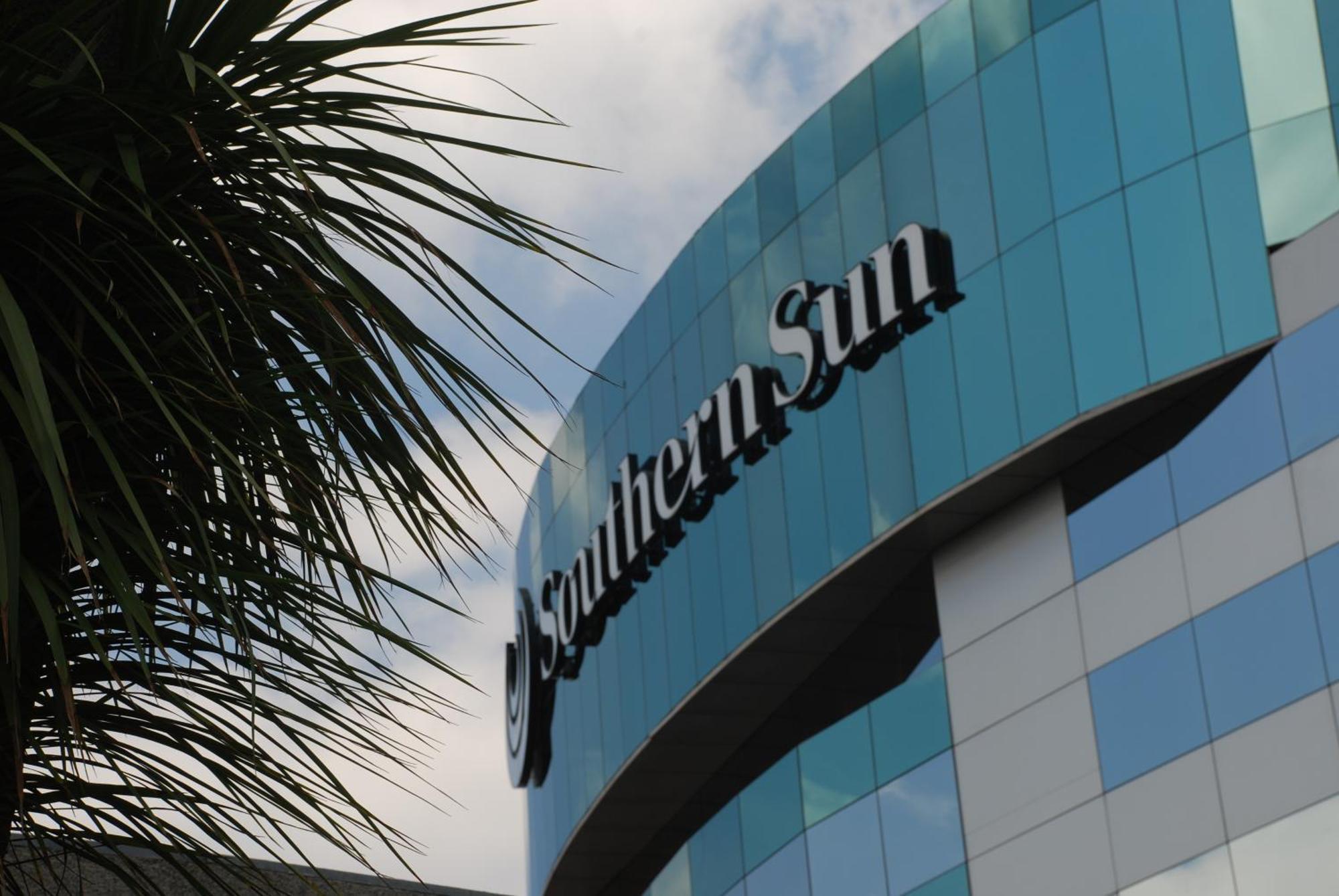 Southern Sun Or Tambo International Airport Kempton Park Exterior photo Southern Sun logo